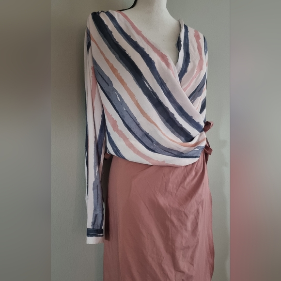 Formal croisse skirt pants with matching formal blouse - Picture 3 of 7